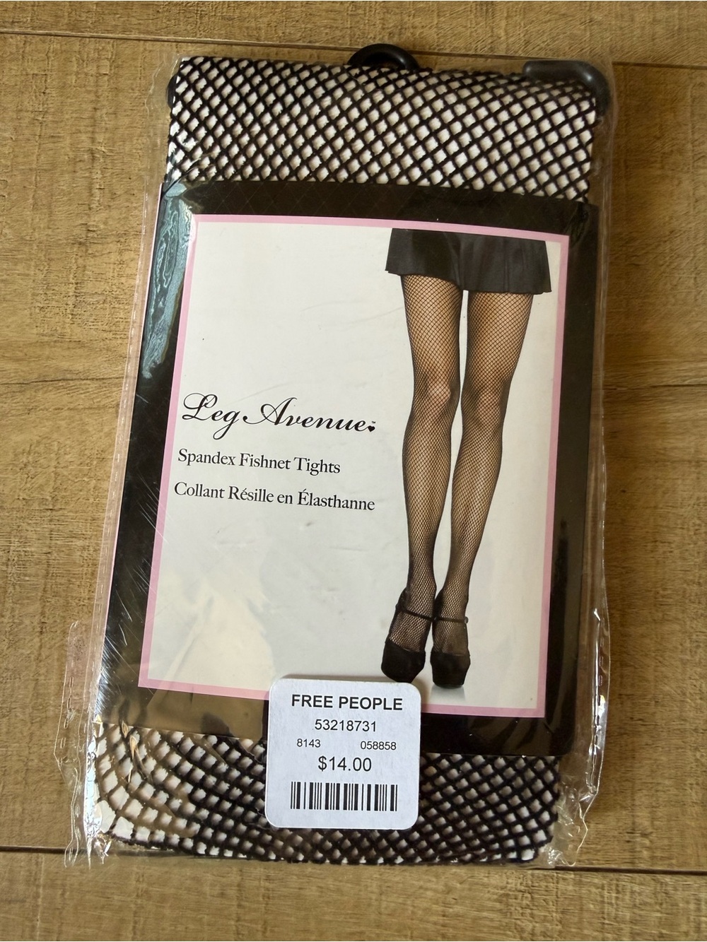 New In Package Stunner Fshnet Stockings Leg Avenue black one size Halloween